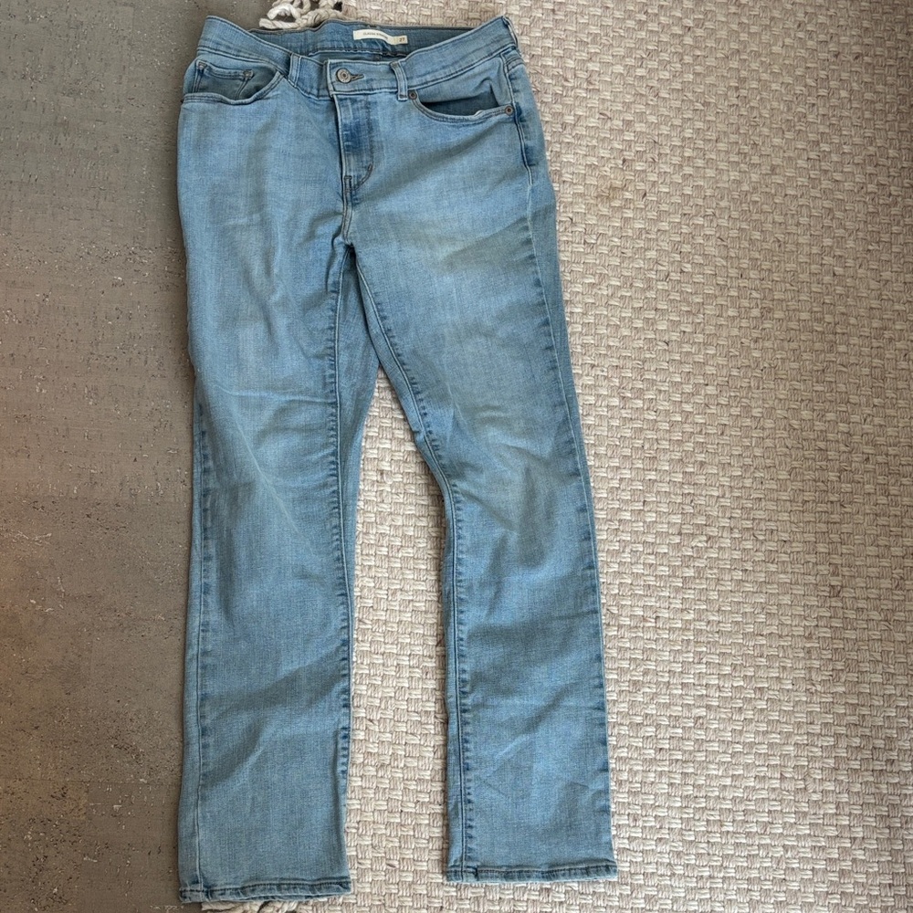 Levi's Light Blue Straight Leg Women's Jeans